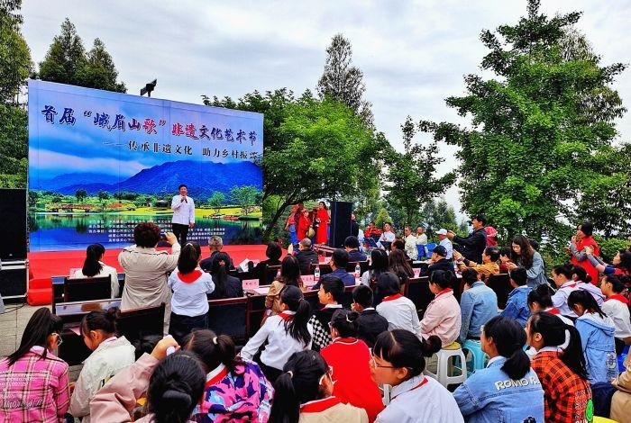 峨眉山政府新闻发布会，最新动态与公告