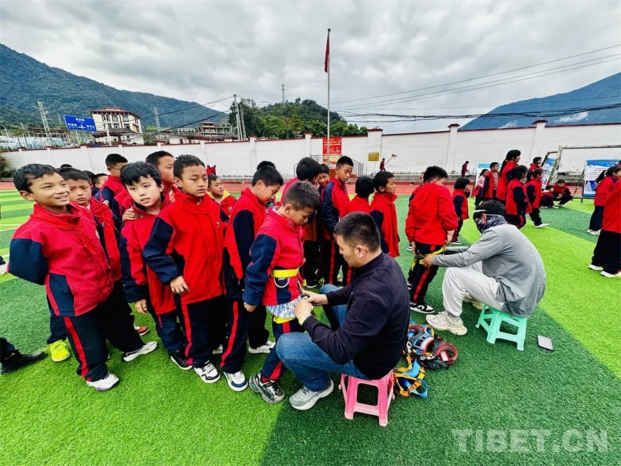 墨脱县提升贫困地区农村妇女教育水平的探索与实践