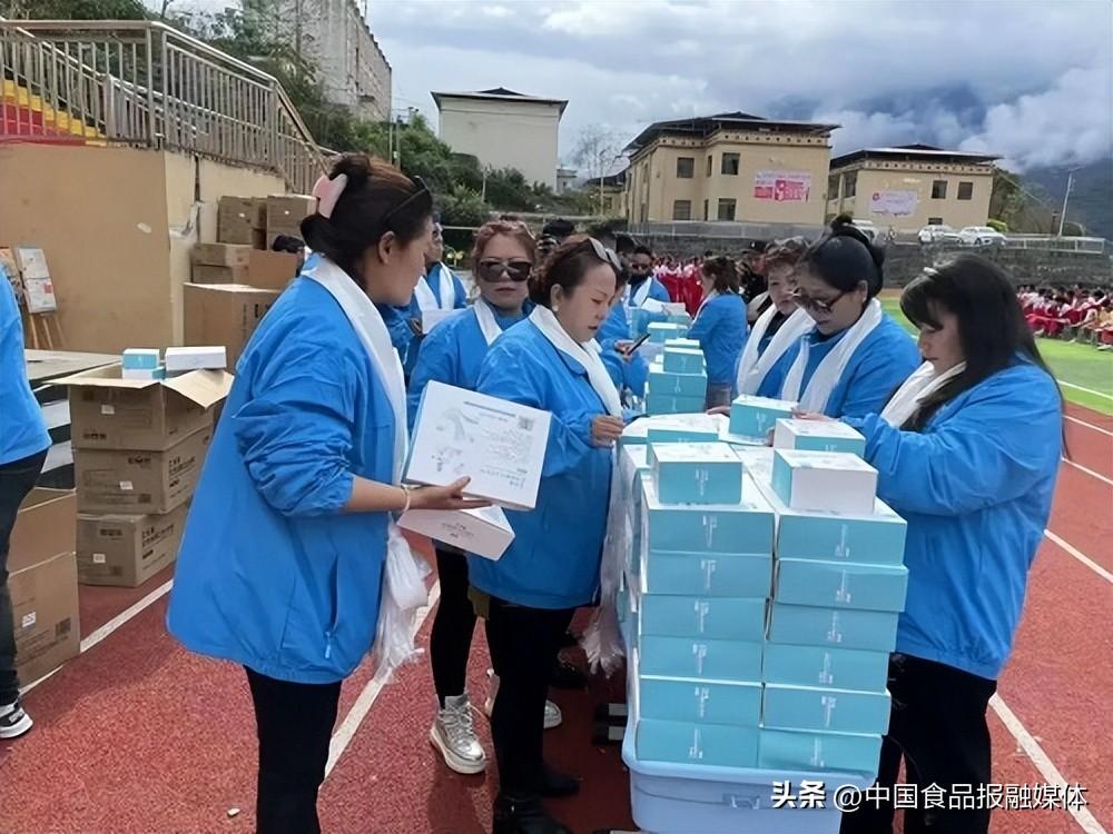 墨脱县加大扶贫力度，助力农村贫困面貌焕然一新