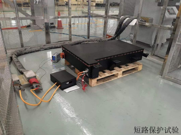 新能源汽车电池8年寿命实测，衰减真相与用户痛点深度揭秘